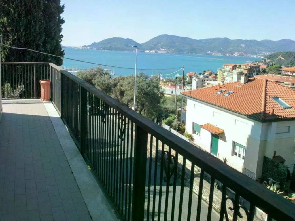 appartamento in vendita a Lerici