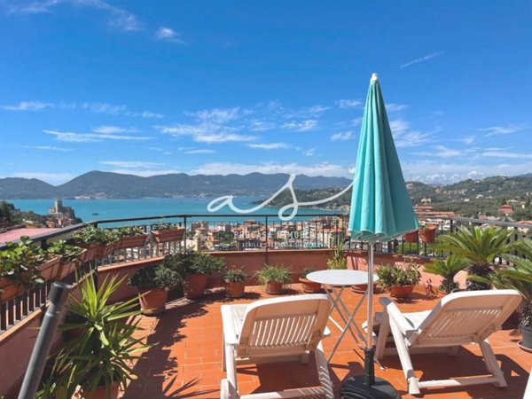 appartamento in vendita a Lerici in zona Pugliola