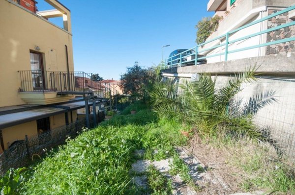appartamento in vendita a Lerici in zona Pugliola