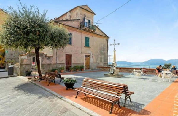 appartamento in vendita a Lerici in zona La Serra