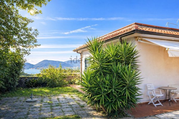 casa indipendente in vendita a Lerici