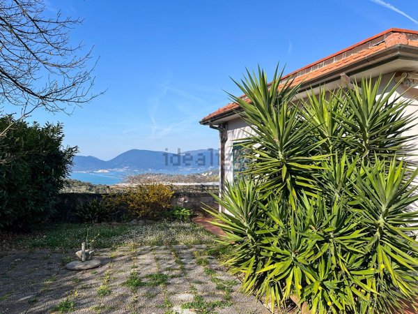 casa indipendente in vendita a Lerici