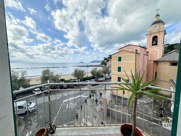 appartamento in vendita a Lerici in zona San Terenzo