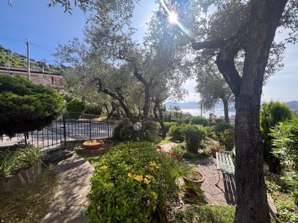 appartamento in vendita a Lerici