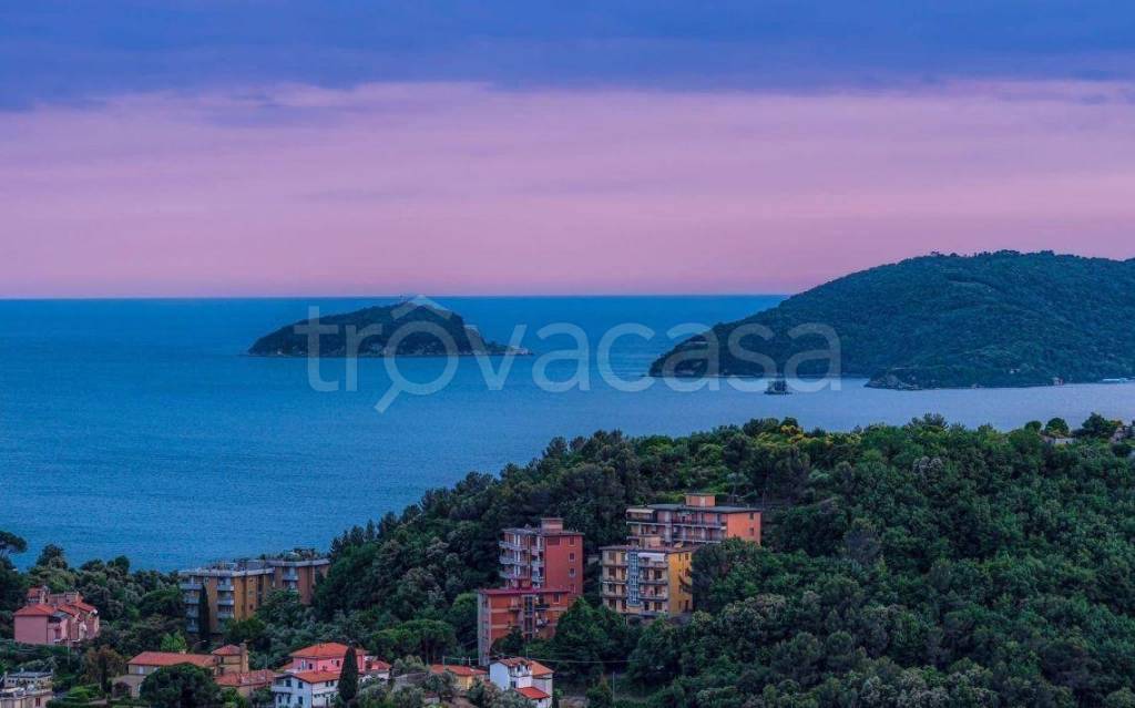 appartamento in vendita a Lerici in zona San Terenzo
