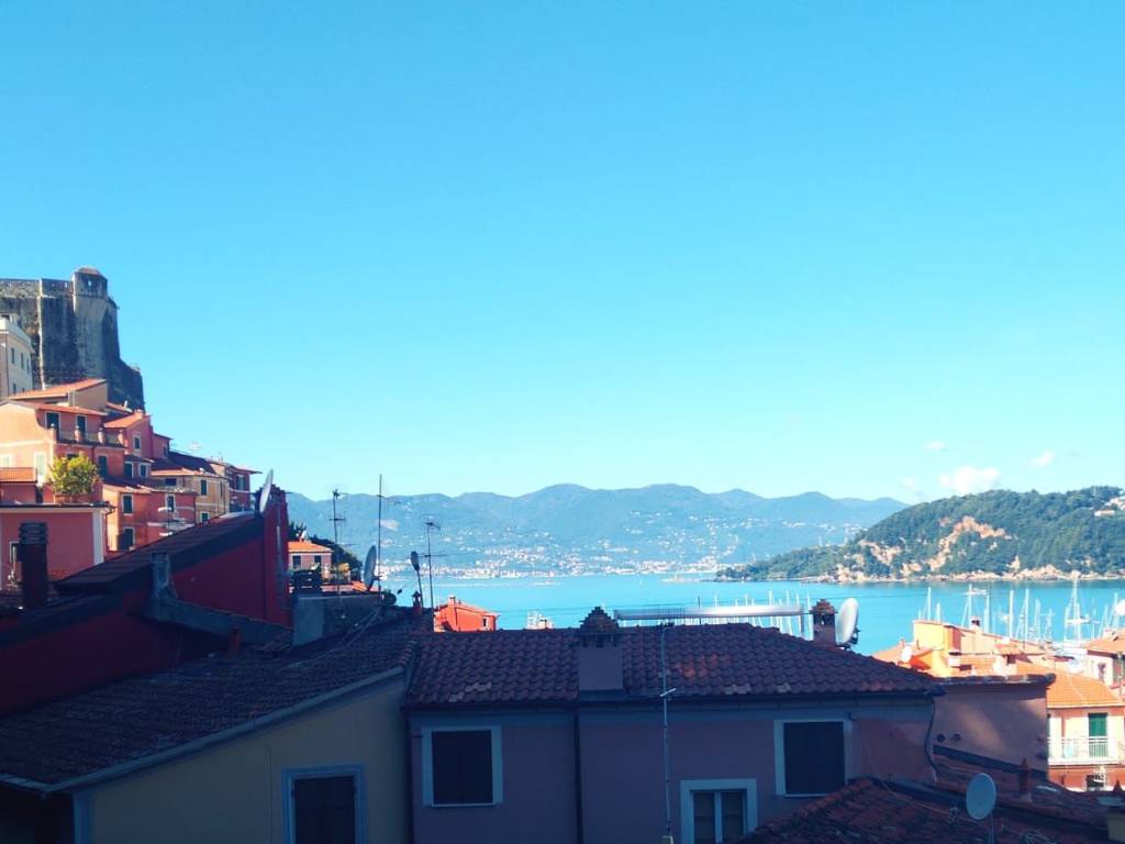 appartamento in vendita a Lerici
