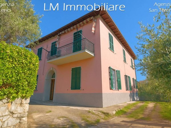 appartamento in vendita a Lerici in zona San Terenzo