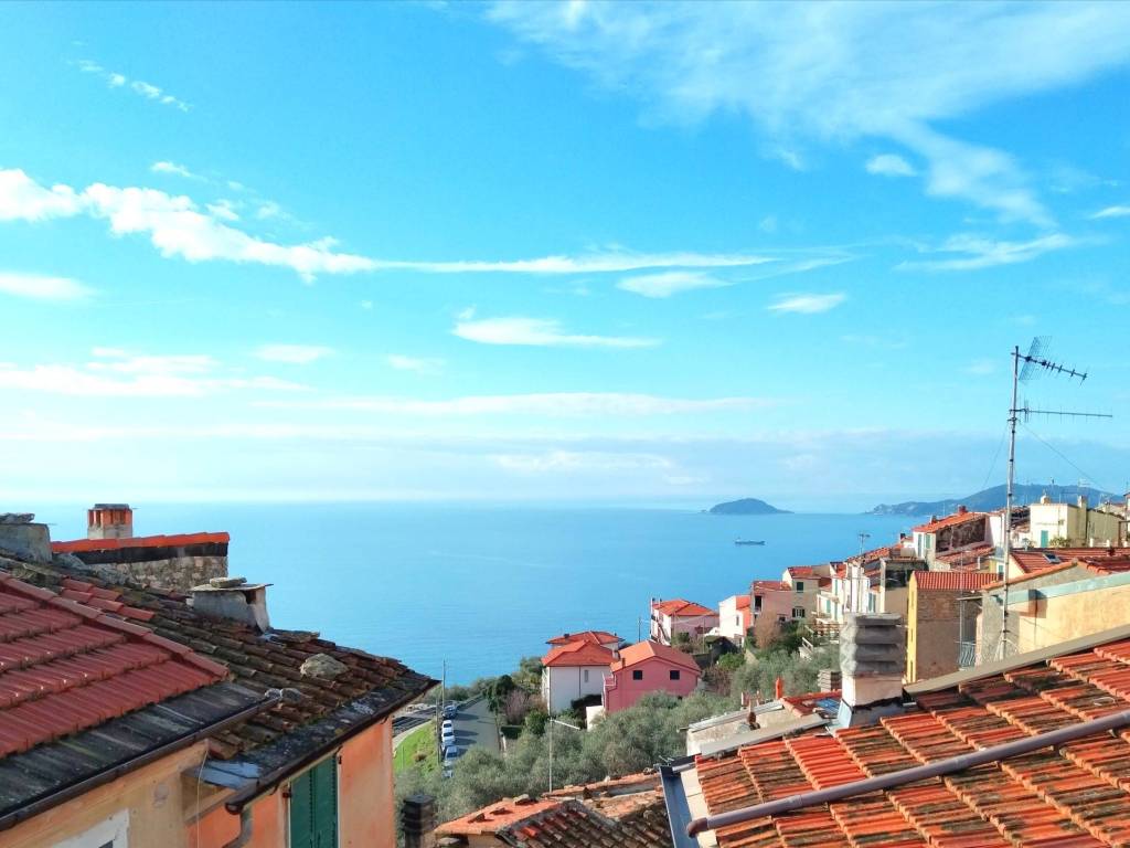 appartamento in vendita a Lerici in zona La Serra