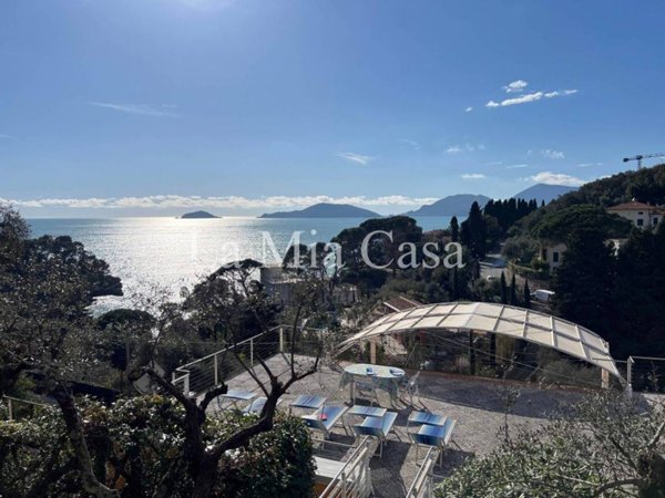 casa indipendente in vendita a Lerici in zona La Serra