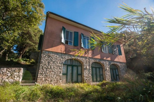 casa indipendente in vendita a Lerici