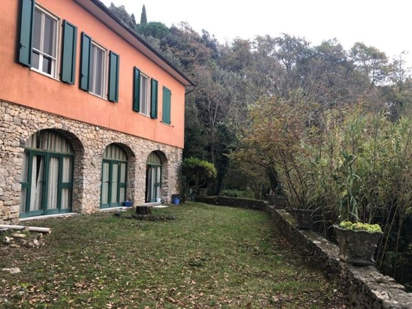 casa indipendente in vendita a Lerici