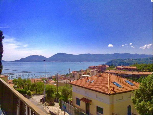 appartamento in vendita a Lerici