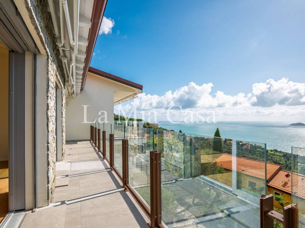 appartamento in vendita a Lerici in zona Pugliola