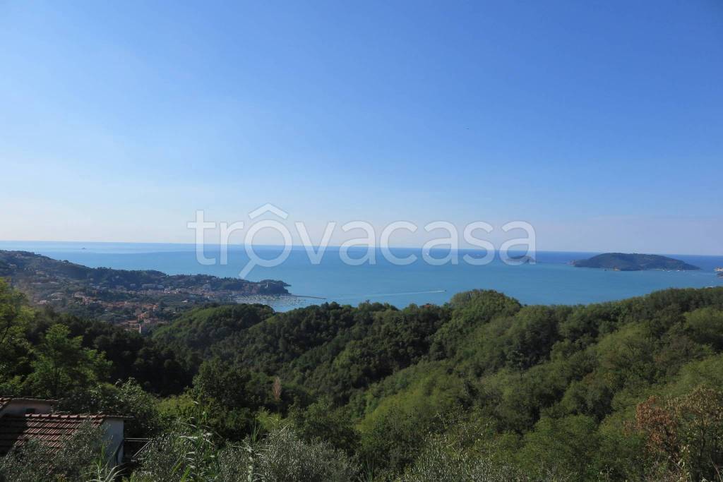 casa indipendente in vendita a Lerici