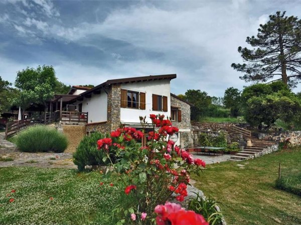 casa indipendente in vendita a Lerici