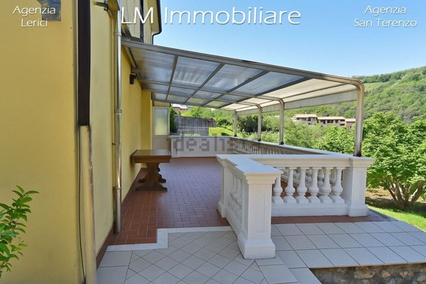 appartamento in vendita a Lerici in zona Pugliola