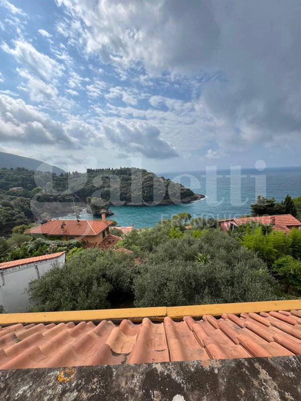 casa indipendente in vendita a Lerici in zona Muggiano