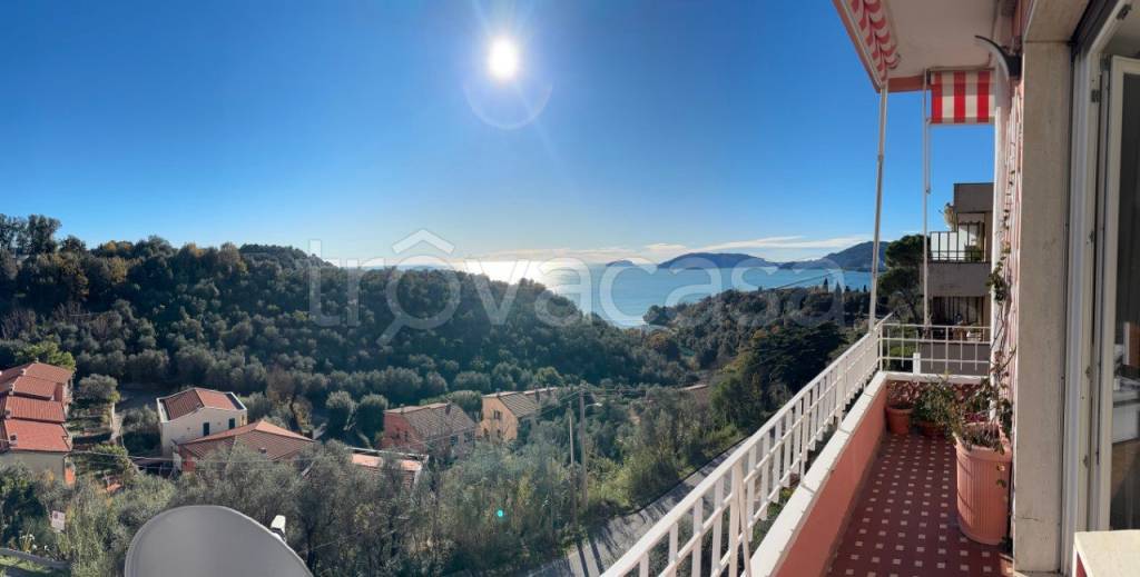 appartamento in vendita a Lerici in zona San Terenzo