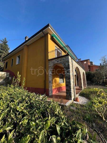 casa indipendente in vendita a Lerici