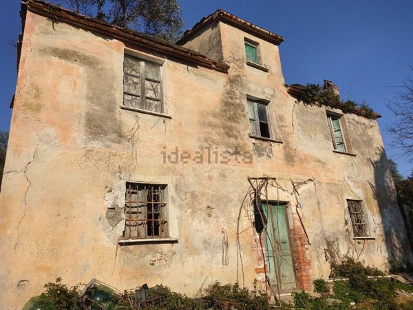 casale in vendita a Lerici