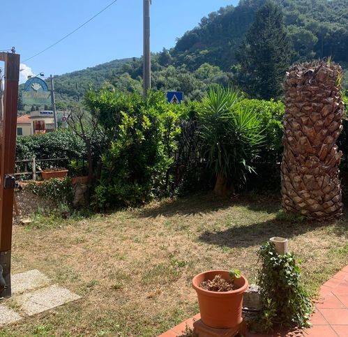 appartamento in vendita a Lerici in zona Pugliola