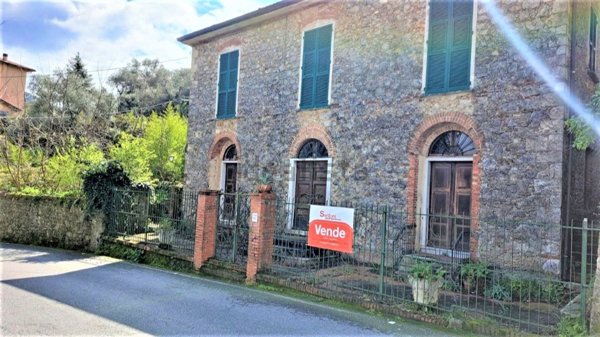casa indipendente in vendita a Lerici in zona Pugliola