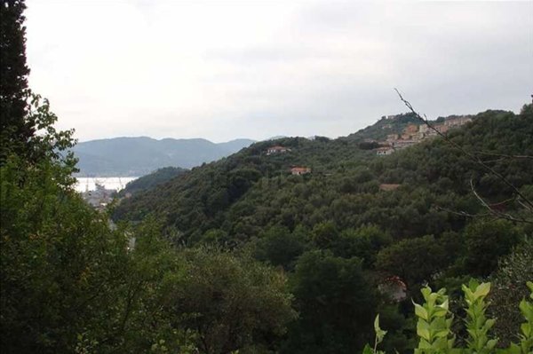 casale in vendita a Lerici