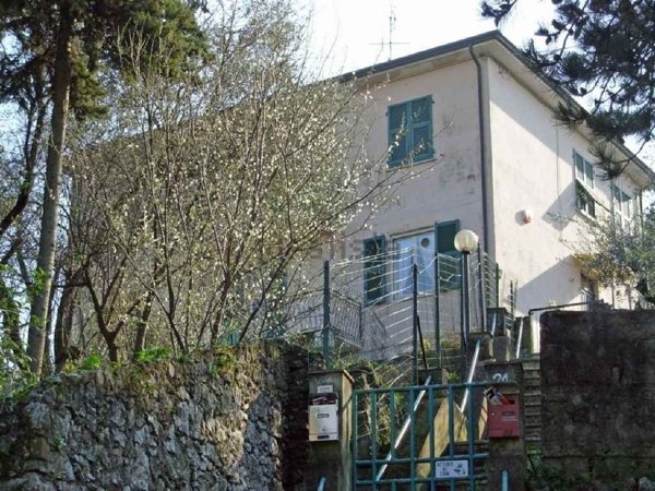 casa indipendente in vendita a Lerici in zona Pugliola
