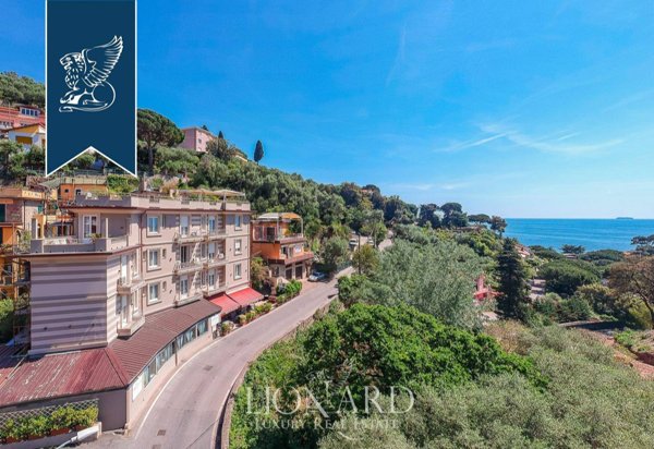 casa indipendente in vendita a Lerici in zona Tellaro
