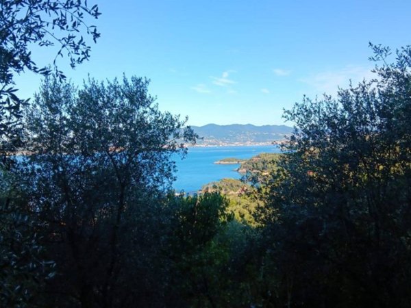 casa indipendente in vendita a Lerici in zona Tellaro