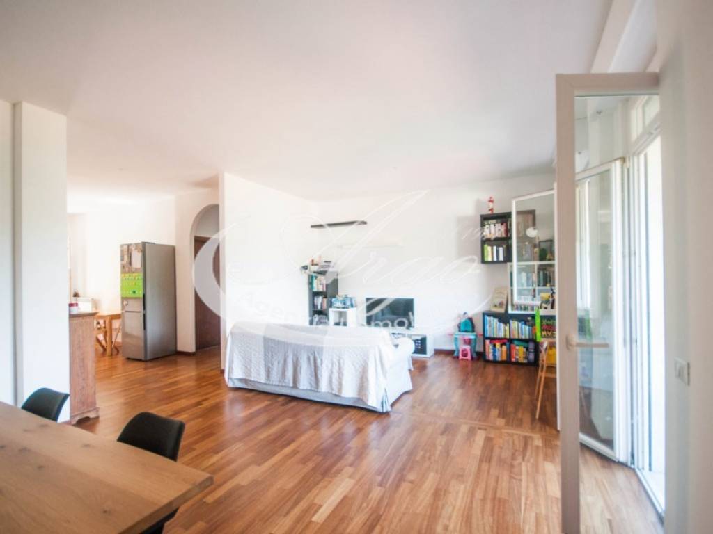 appartamento in vendita a Lerici in zona Pugliola