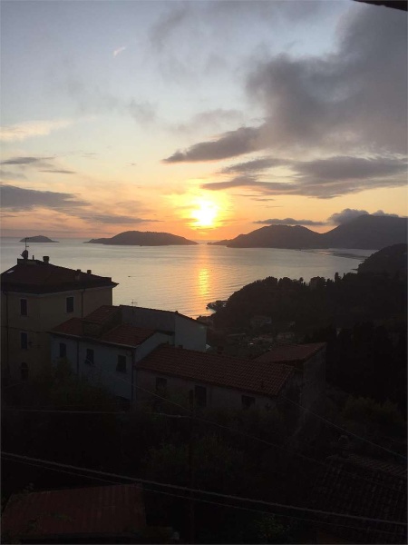 appartamento in vendita a Lerici in zona Pugliola