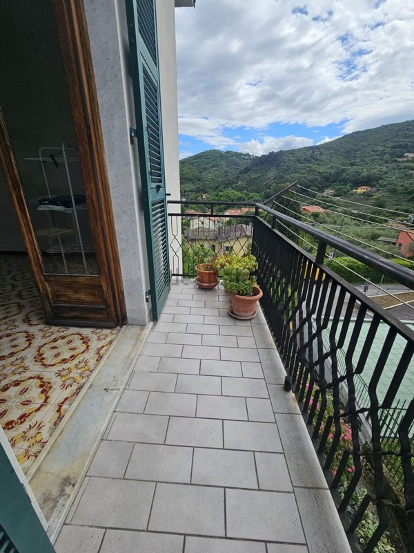 appartamento in vendita a Lerici in zona Pugliola