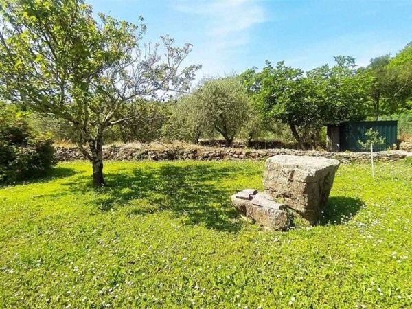 casa indipendente in vendita a Lerici in zona Tellaro