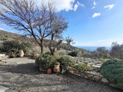 casa indipendente in vendita a Lerici in zona Tellaro