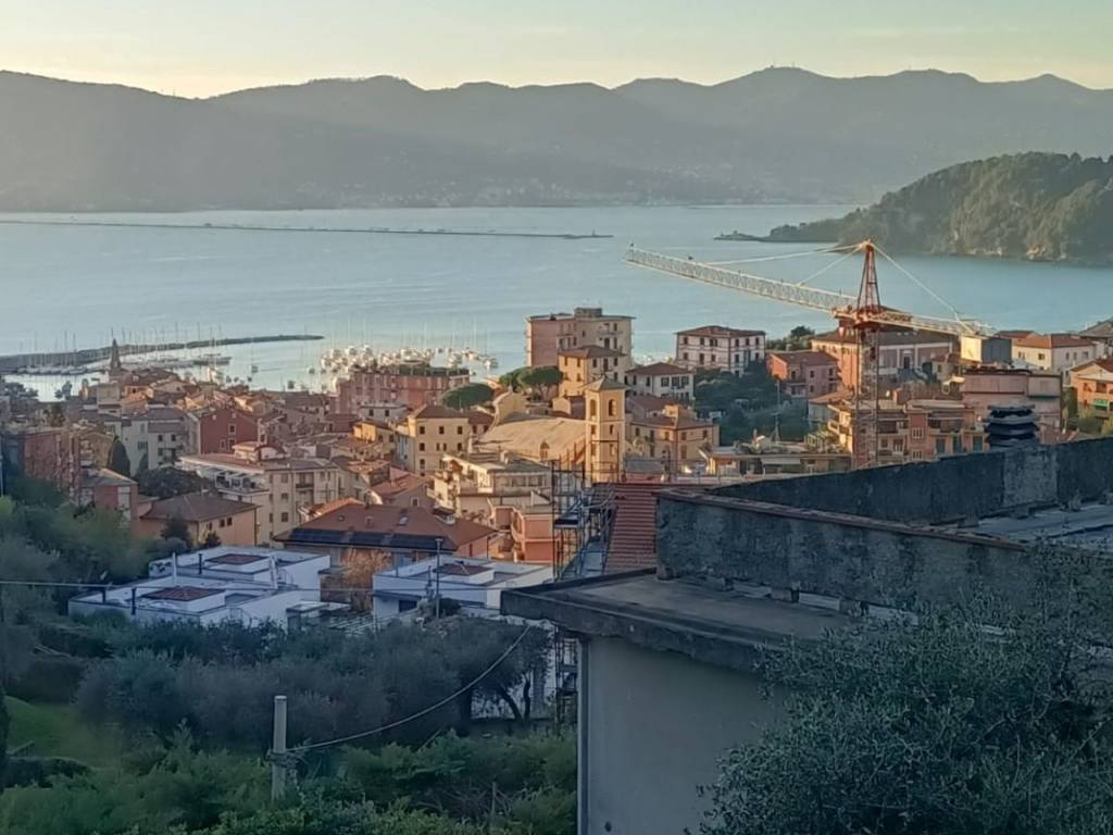 appartamento in vendita a Lerici