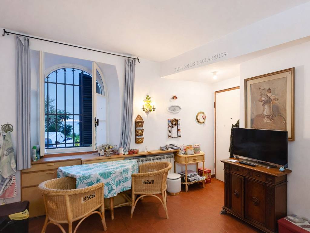 appartamento in vendita a Lerici in zona Pugliola