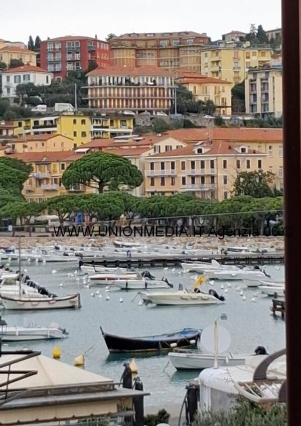 appartamento in vendita a Lerici in zona Muggiano
