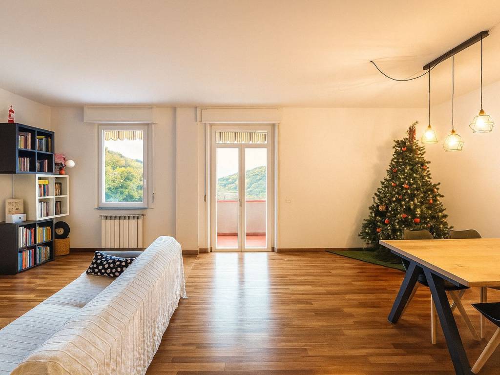 appartamento in vendita a Lerici in zona Pugliola