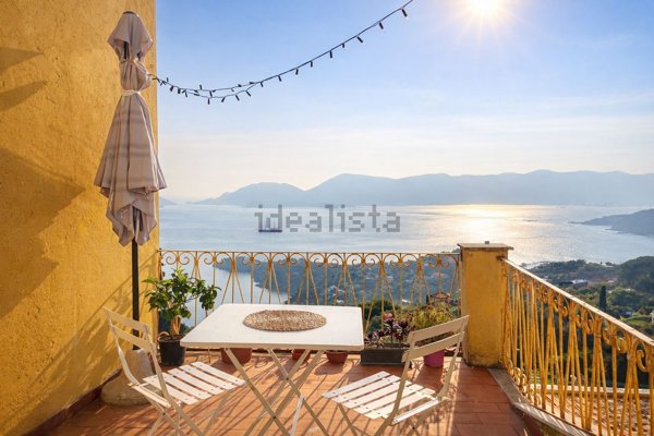 appartamento in vendita a Lerici in zona La Serra