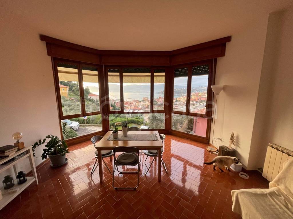 appartamento in vendita a Lerici in zona San Terenzo
