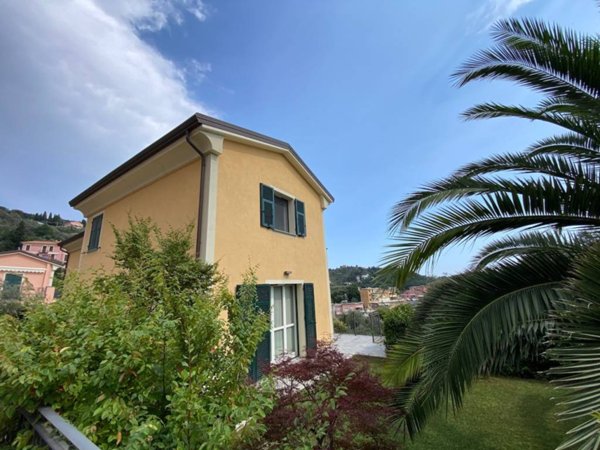 casa indipendente in vendita a Lerici