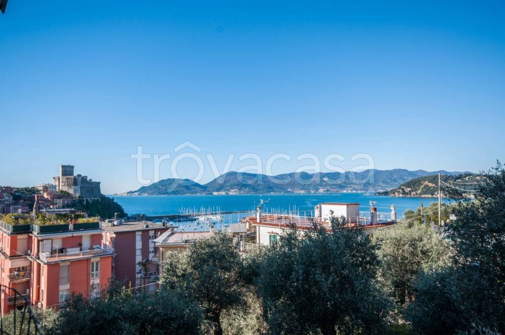 appartamento in vendita a Lerici