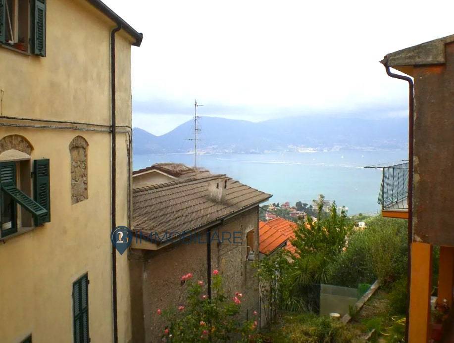 appartamento in vendita a Lerici in zona La Serra