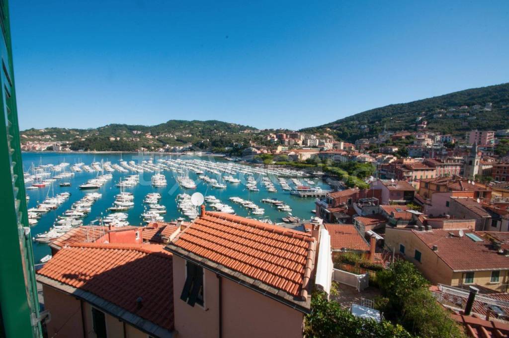 appartamento in vendita a Lerici