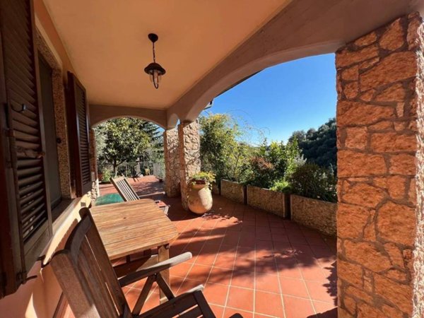 casa indipendente in vendita a Lerici