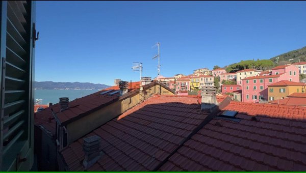 casa indipendente in vendita a Lerici in zona Tellaro