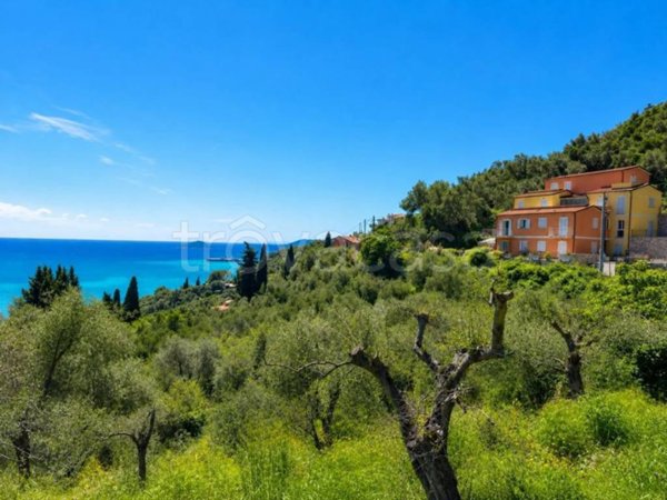 appartamento in vendita a Lerici in zona La Serra