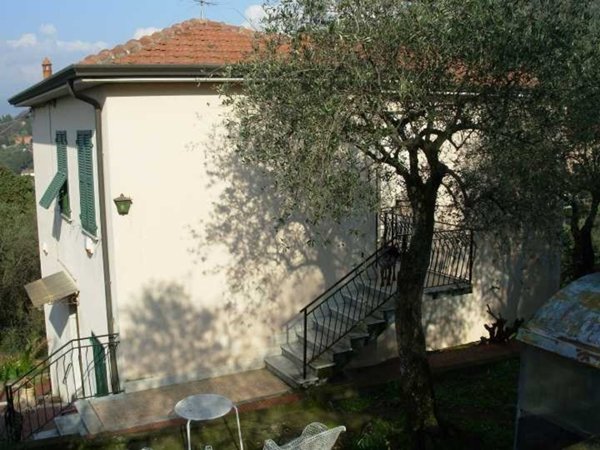 casa indipendente in vendita a Lerici in zona Pugliola