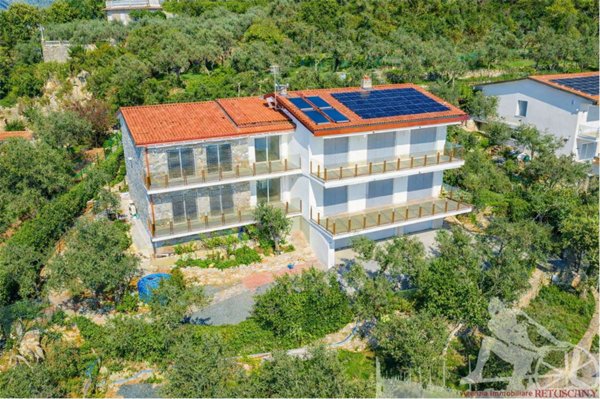 casa indipendente in vendita a Lerici in zona La Serra